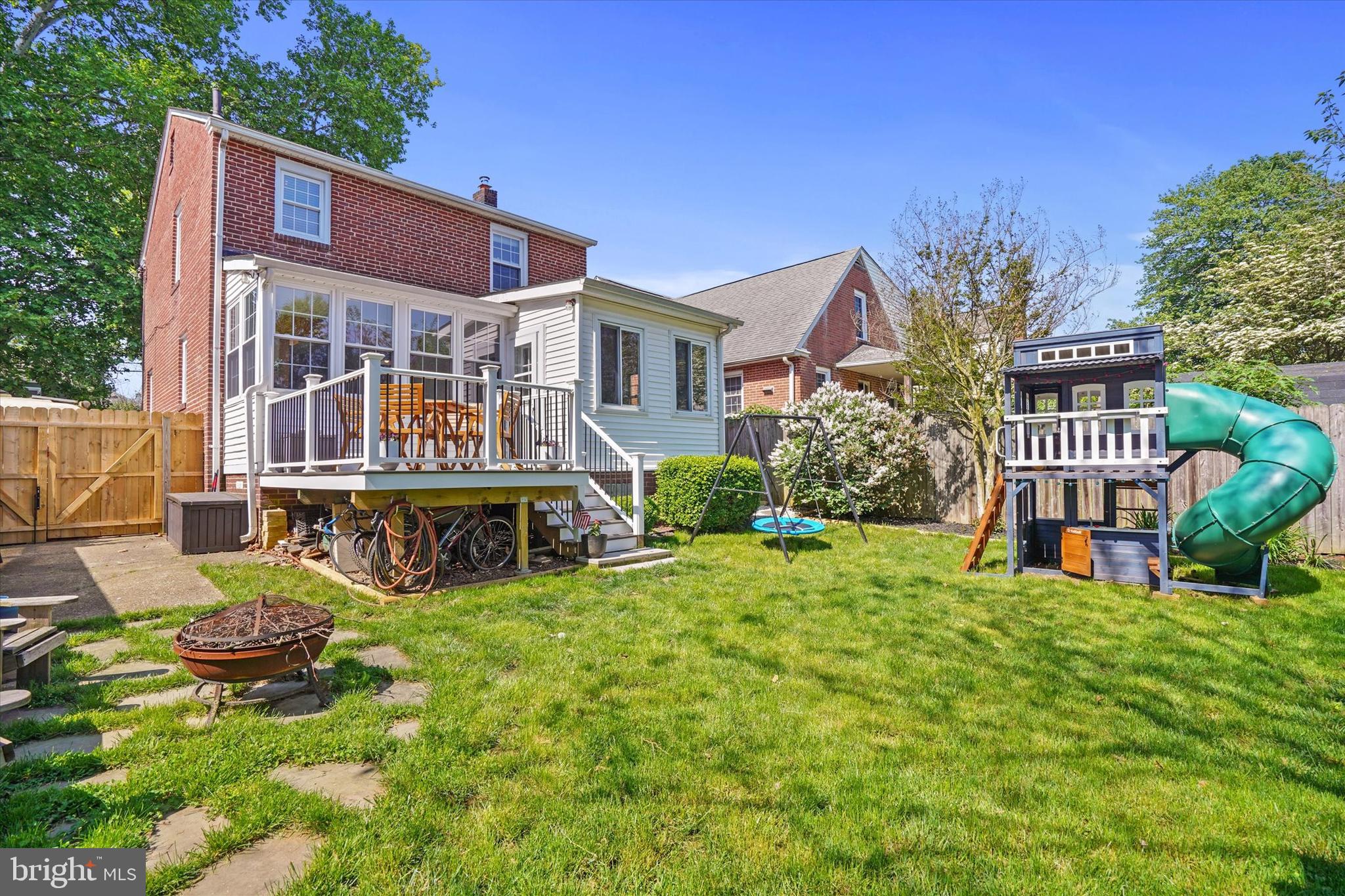 209 Pine Road Wallingford, PA 19086 - Photo 23 of 26 Backyard