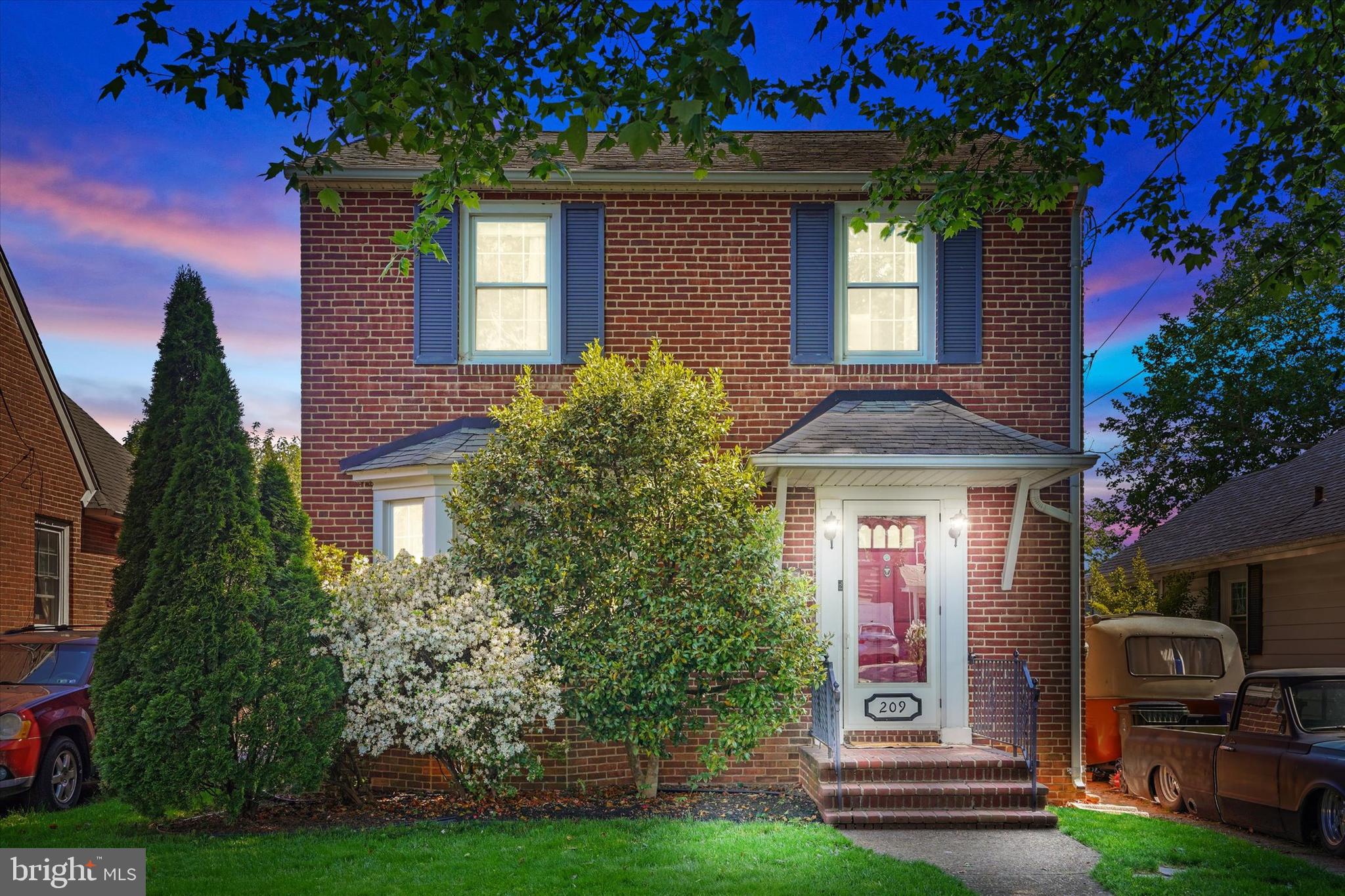209 Pine Road Wallingford, PA 19086 - Photo 26 of 26 Front Exterior