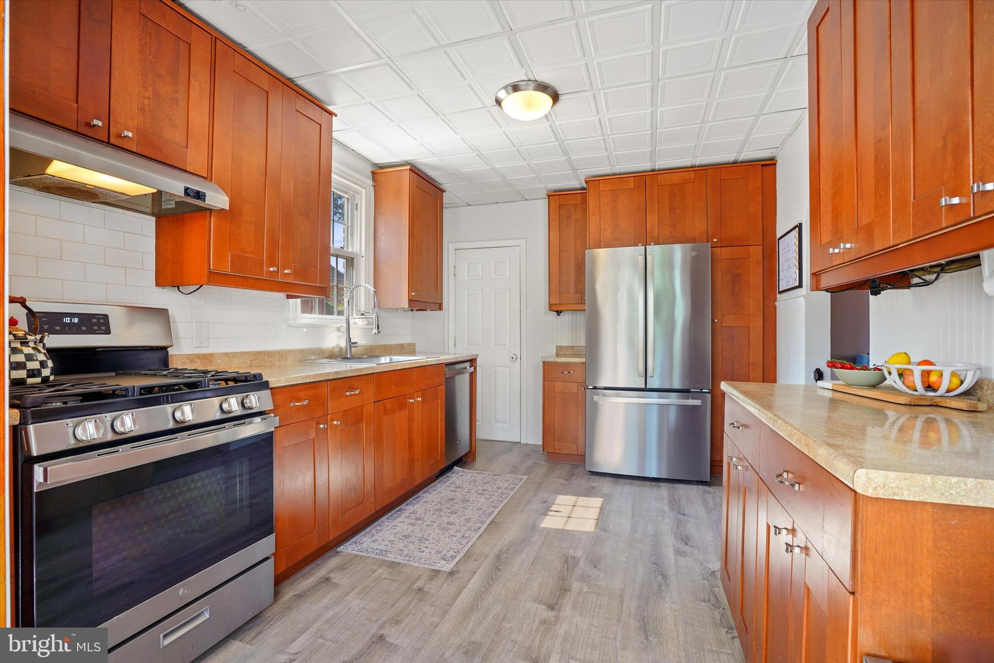 209 Pine Road Wallingford, PA 19086 - Photo 6 of 26 Kitchen