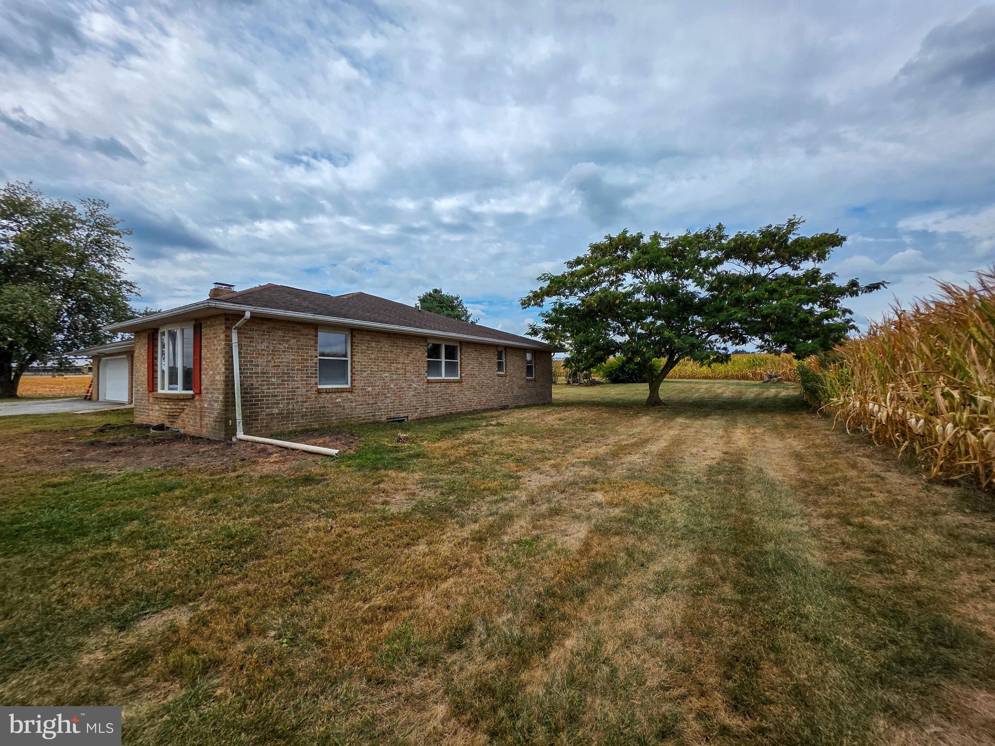 820 Storms Store Road Gettysburg, PA 17325 - Photo 39 of 39 a backyard of a house