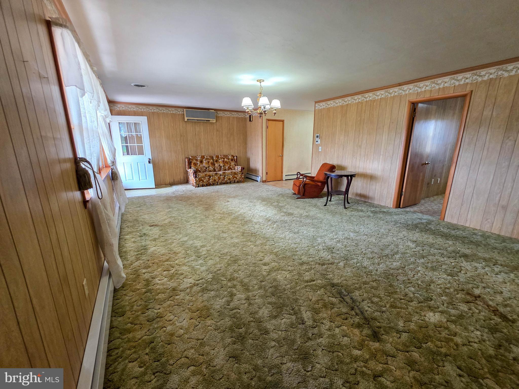 820 Storms Store Road Gettysburg, PA 17325 - Photo 4 of 39 a view of hallway with livingroom