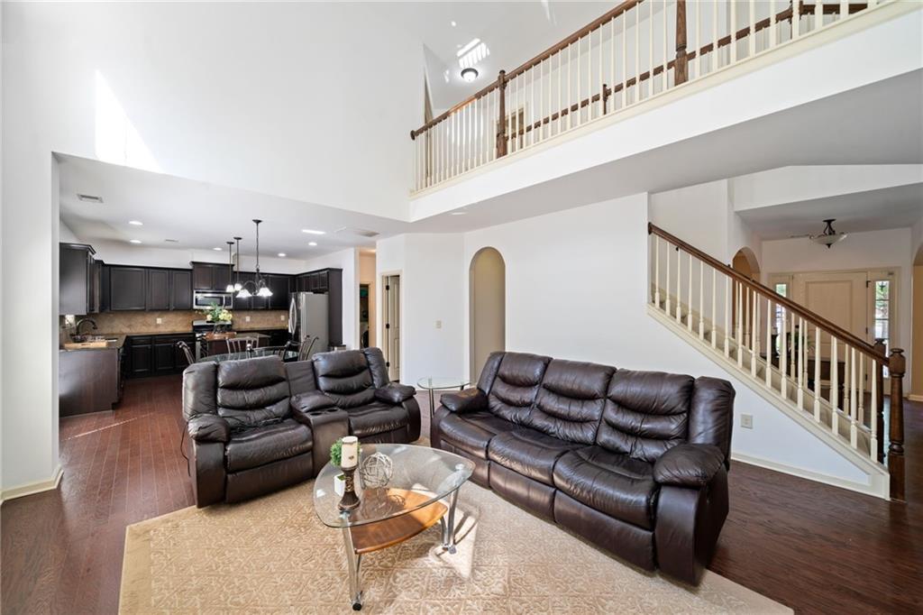 5265 Winflow Way Suwanee, GA 30024 - Photo 6 of 42