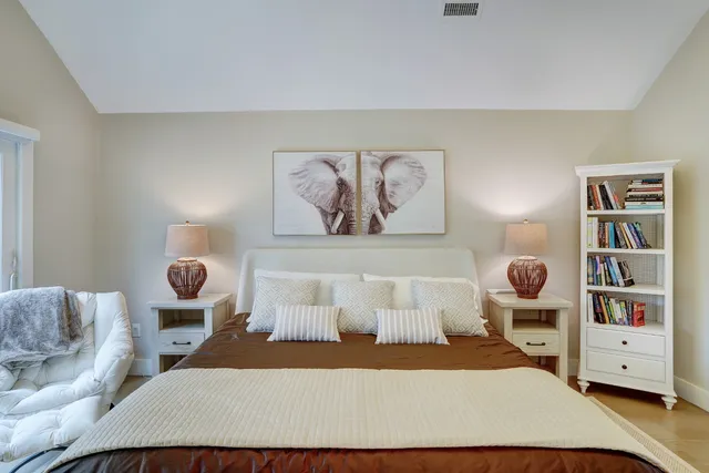 $1,699,000 | 150 Cove Road, Unit 10, Vineyard Haven, MA 02568