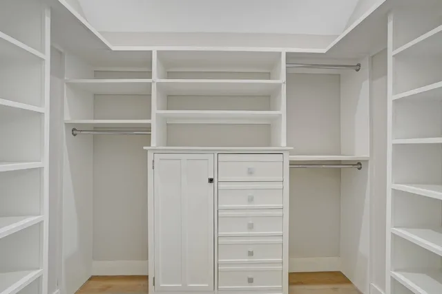 $1,699,000 | 150 Cove Road, Unit 10, Vineyard Haven, MA 02568