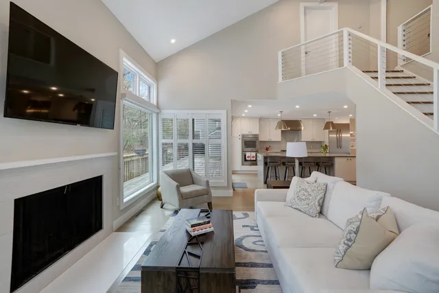 $1,699,000 | 150 Cove Road, Unit 10, Vineyard Haven, MA 02568