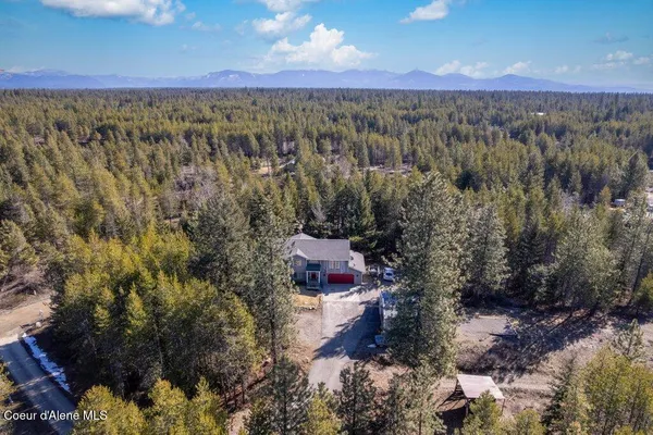 $749,000 | 34517 North Hayden Drive, Spirit Lake, ID 83869