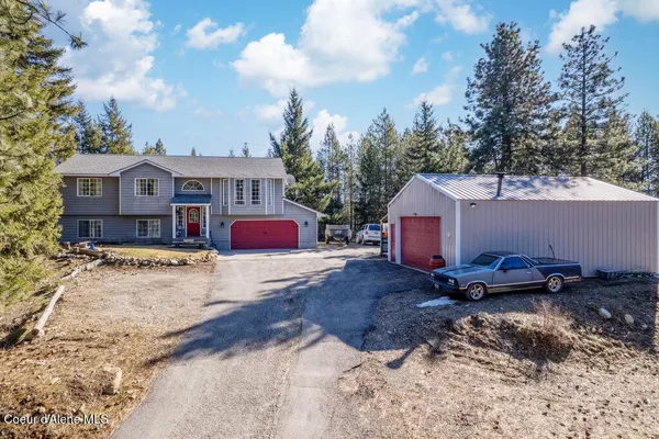 $749,000 | 34517 North Hayden Drive, Spirit Lake, ID 83869