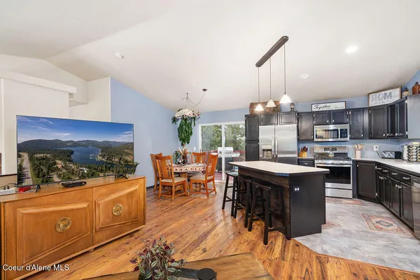 $749,000 | 34517 North Hayden Drive, Spirit Lake, ID 83869