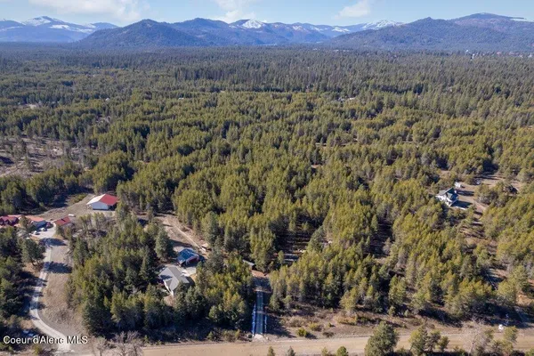 $749,000 | 34517 North Hayden Drive, Spirit Lake, ID 83869