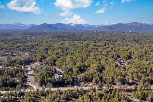 $749,000 | 34517 North Hayden Drive, Spirit Lake, ID 83869