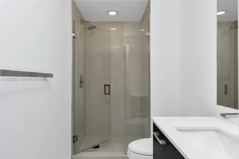 $595,000 | 45 Southwest 9th Street, Unit 3502, Miami, FL 33130