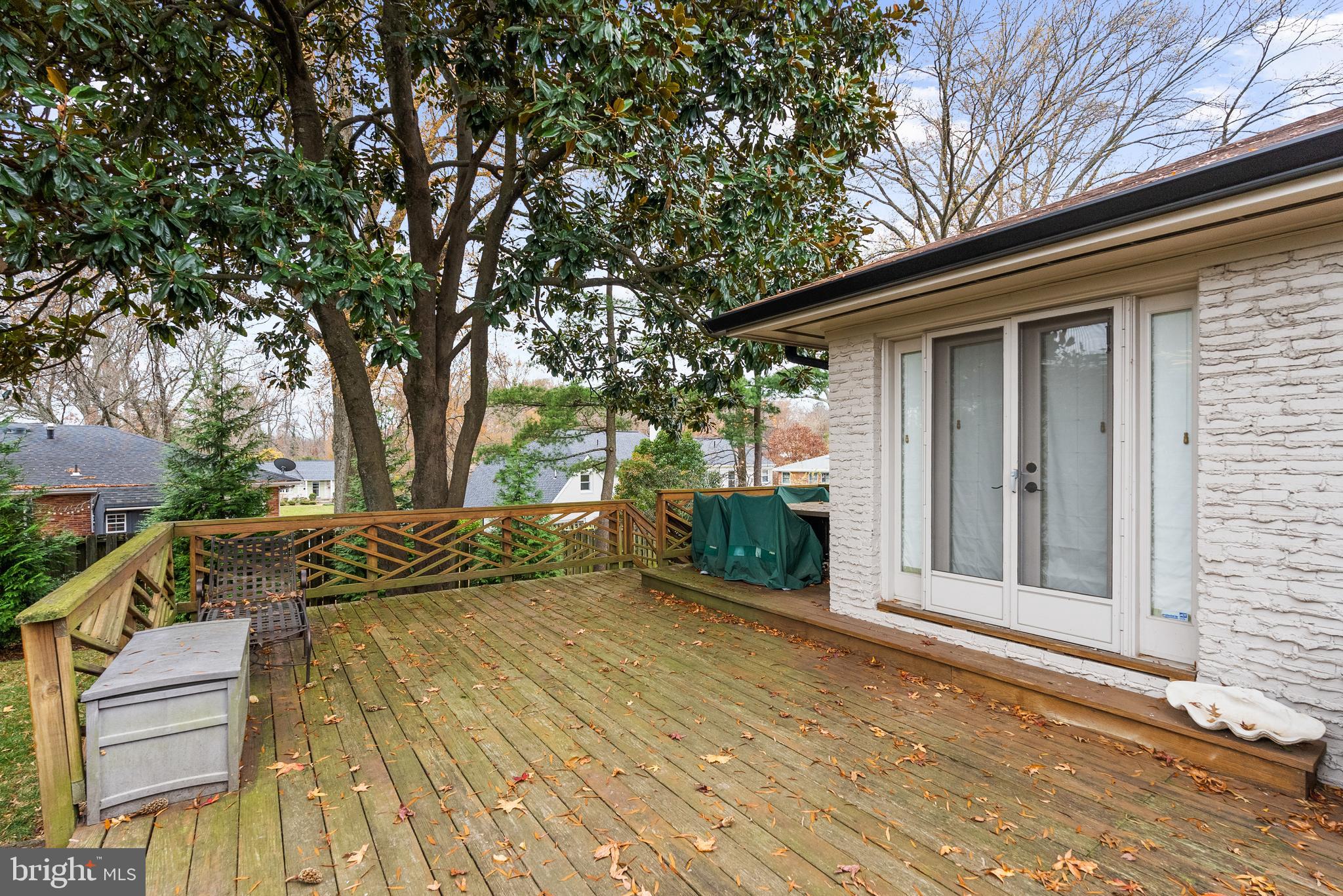 1101 Gatewood Drive Alexandria, VA 22307 - Photo 32 of 63 Convenient deck off kitchen