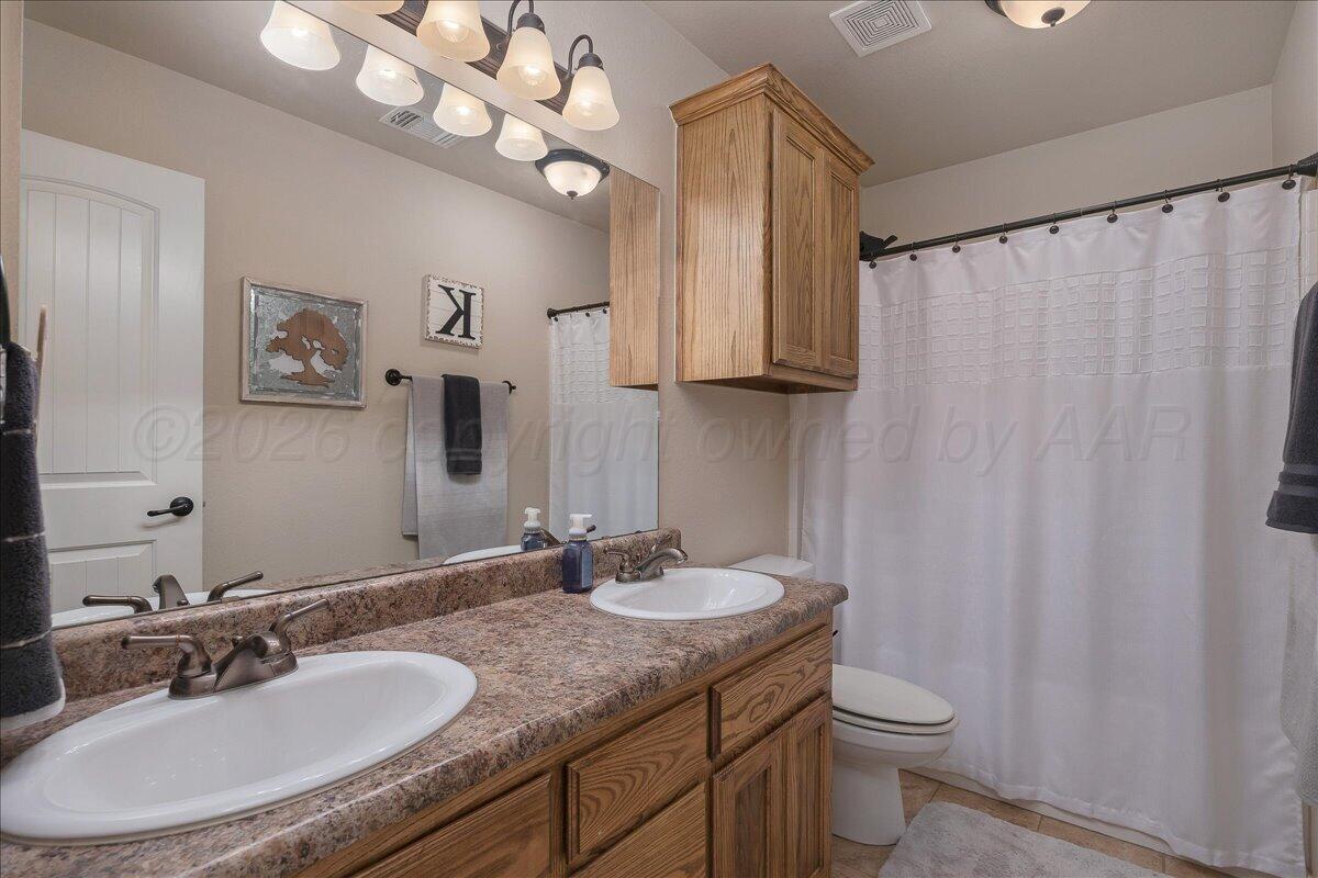 5906 South Rusk Street Amarillo, TX 79118 - Photo 21 of 34 21-Bathroom 2
