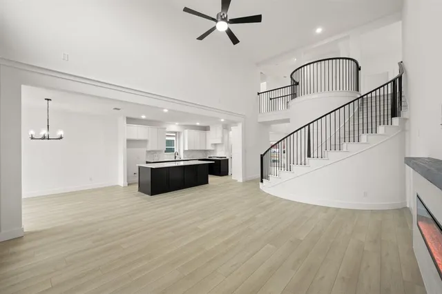 $686,327 | 406 Crestview Drive, Midlothian, TX 76065