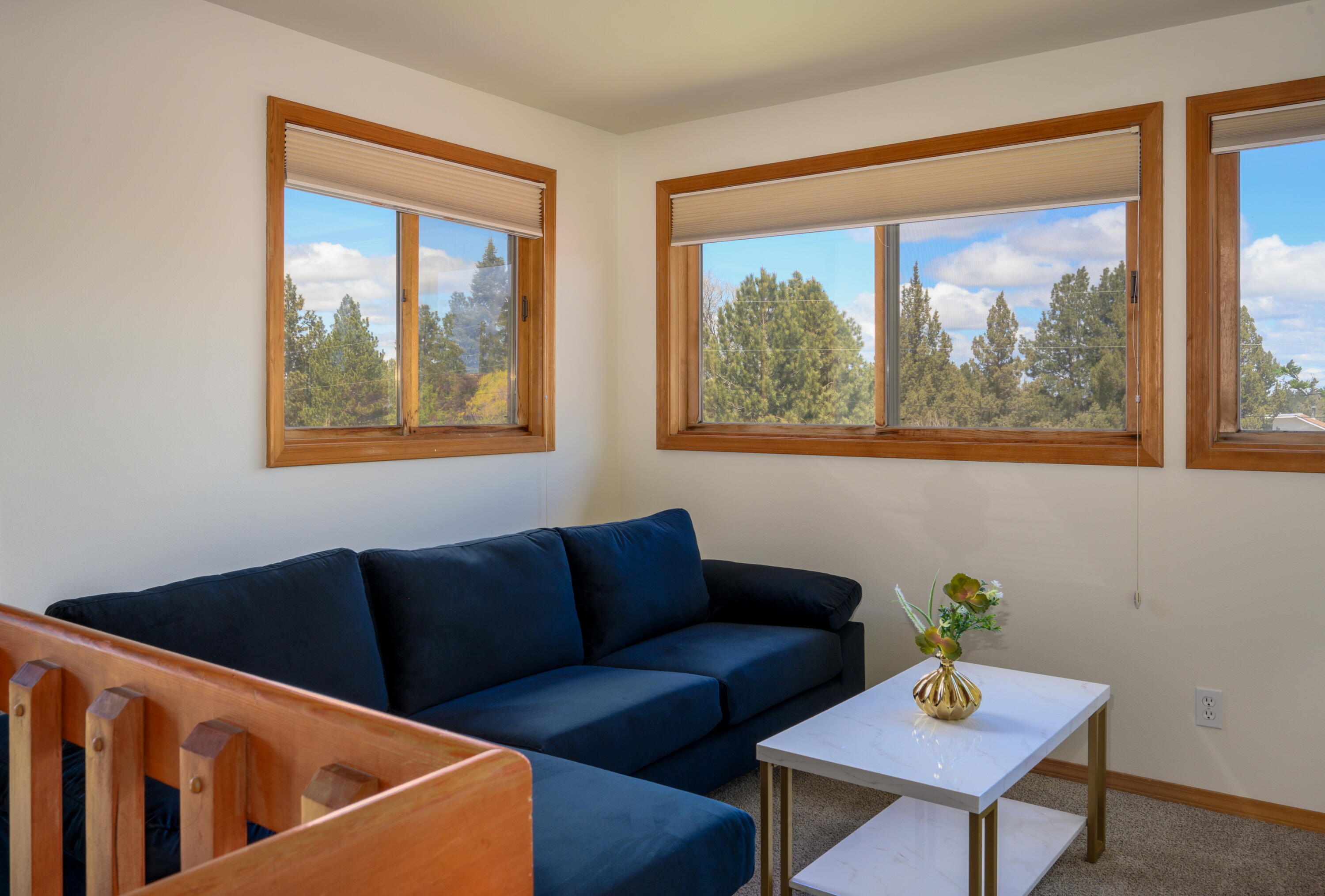 61830 Dobbin Road Bend, OR 97702 - Photo 29 of 76 28 Dobbin Interiors_resize