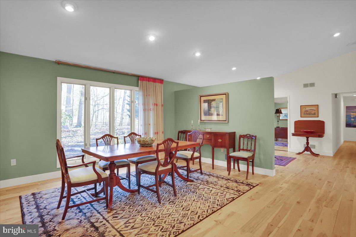 15 Pine Ridge Lane Reading, PA 19607 - Photo 17 of 41 Dining Room