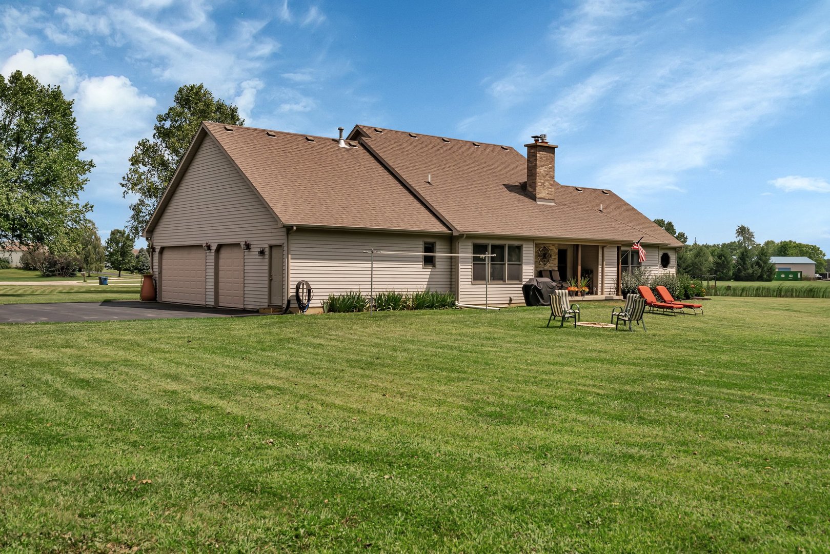 2052 North 3569th Road Serena, IL 60549 - Photo 3 of 45
