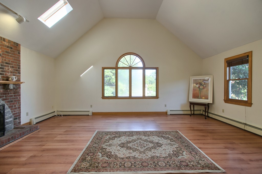 45 Andrews Road Marlborough, MA 01752 - Photo 17 of 30 Gallery Image 17