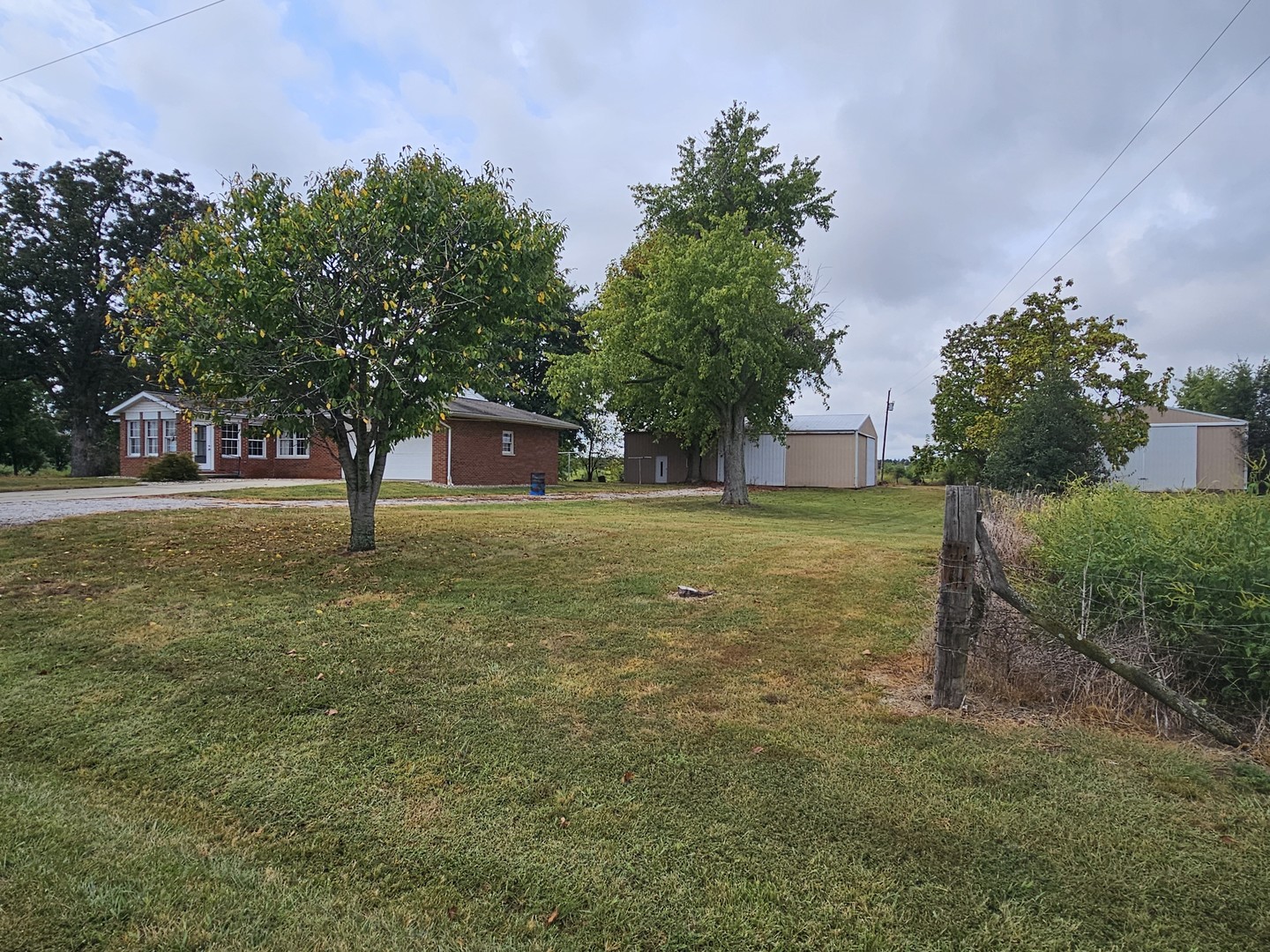 4165 Black Diamond Road Nashville, IL 62263 - Photo 8 of 31 Gallery Image 8