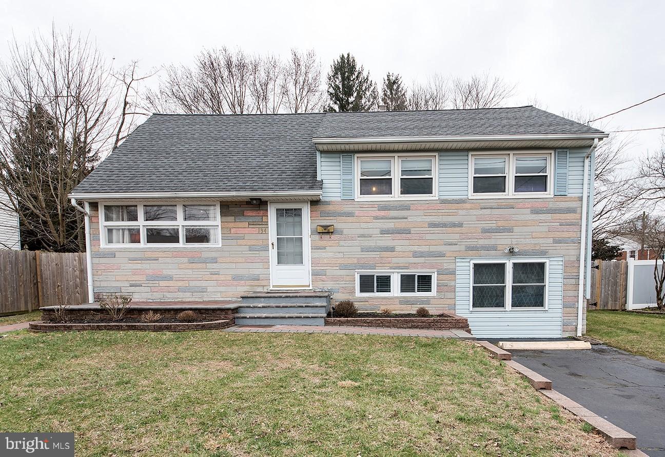 34 Amsterdam Road Hamilton, NJ 08620 - Photo 1 of 43 Gallery Image 1