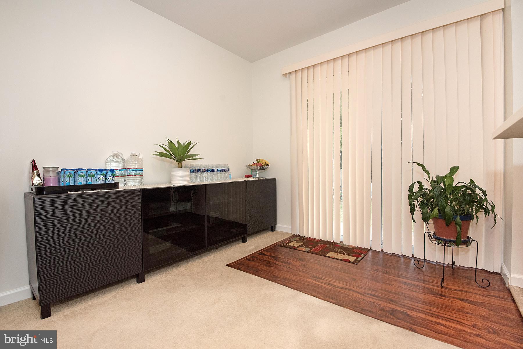 34 Amsterdam Road Hamilton, NJ 08620 - Photo 11 of 43 Gallery Image 11