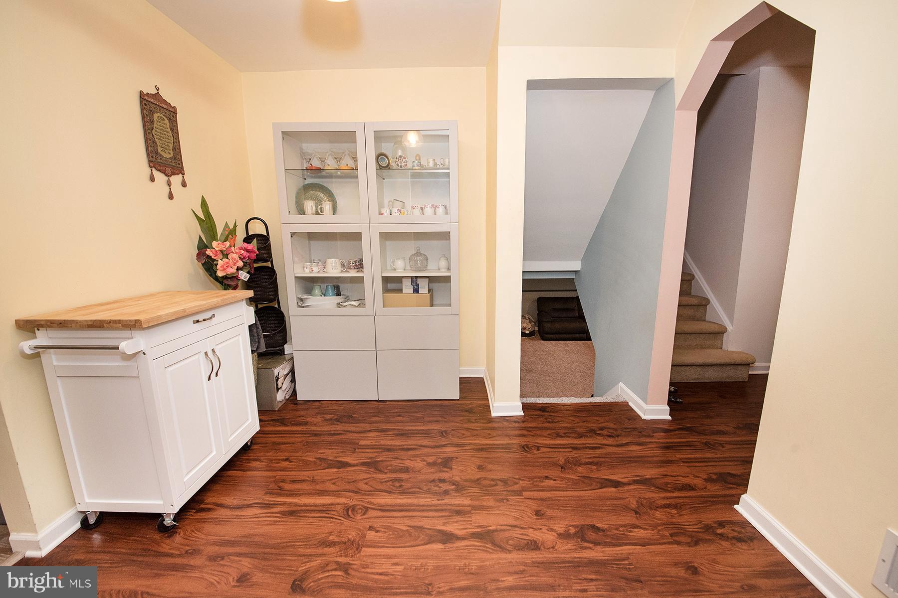 34 Amsterdam Road Hamilton, NJ 08620 - Photo 12 of 43 Gallery Image 12