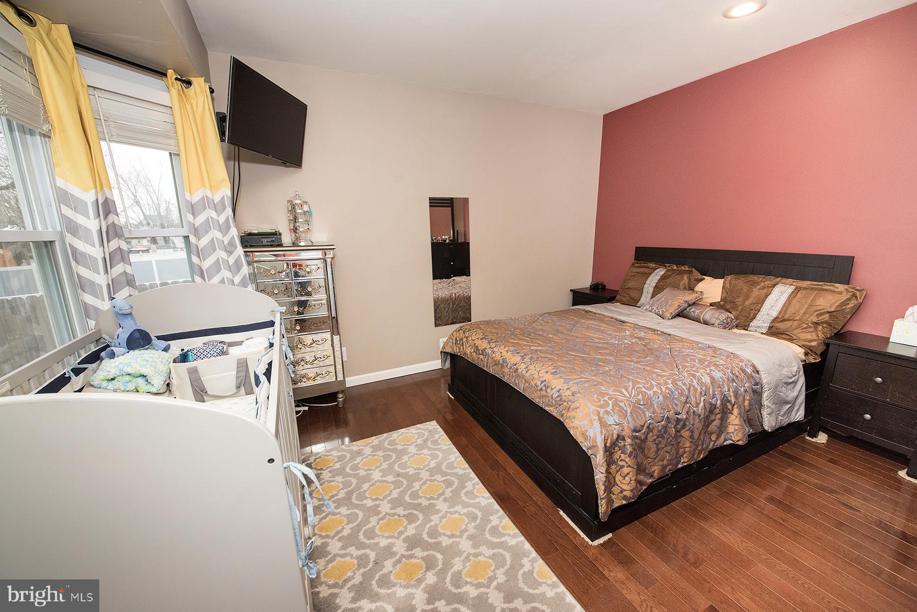 34 Amsterdam Road Hamilton, NJ 08620 - Photo 19 of 43 Gallery Image 19