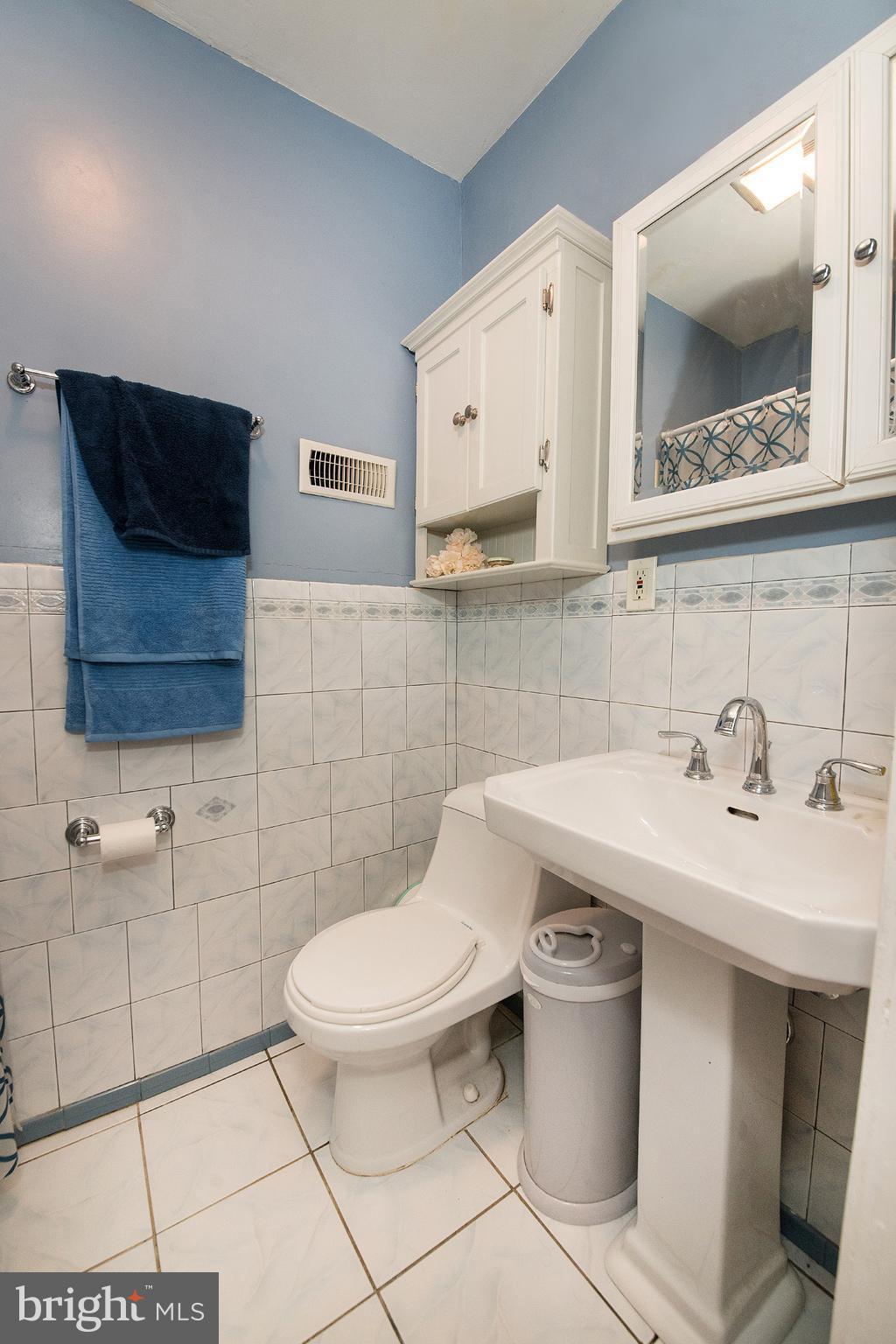 34 Amsterdam Road Hamilton, NJ 08620 - Photo 22 of 43 Gallery Image 22