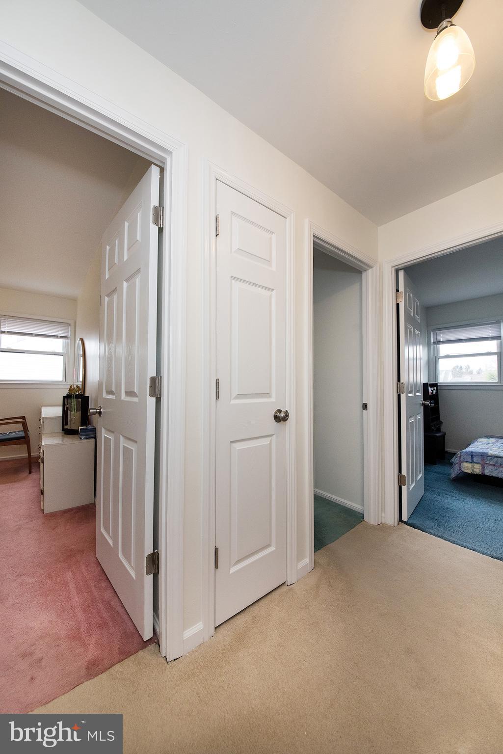 34 Amsterdam Road Hamilton, NJ 08620 - Photo 23 of 43 Gallery Image 23
