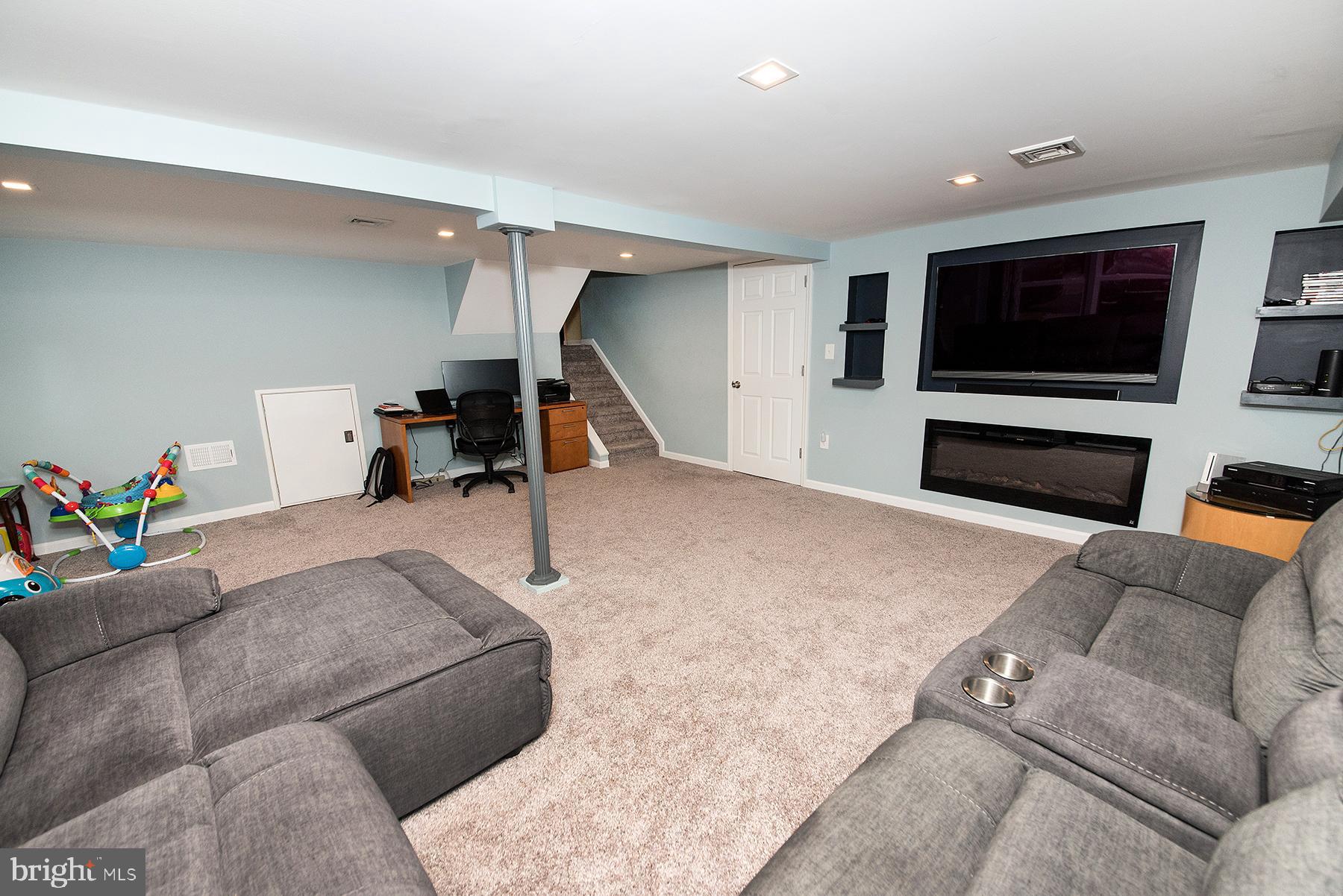 34 Amsterdam Road Hamilton, NJ 08620 - Photo 36 of 43 Gallery Image 36