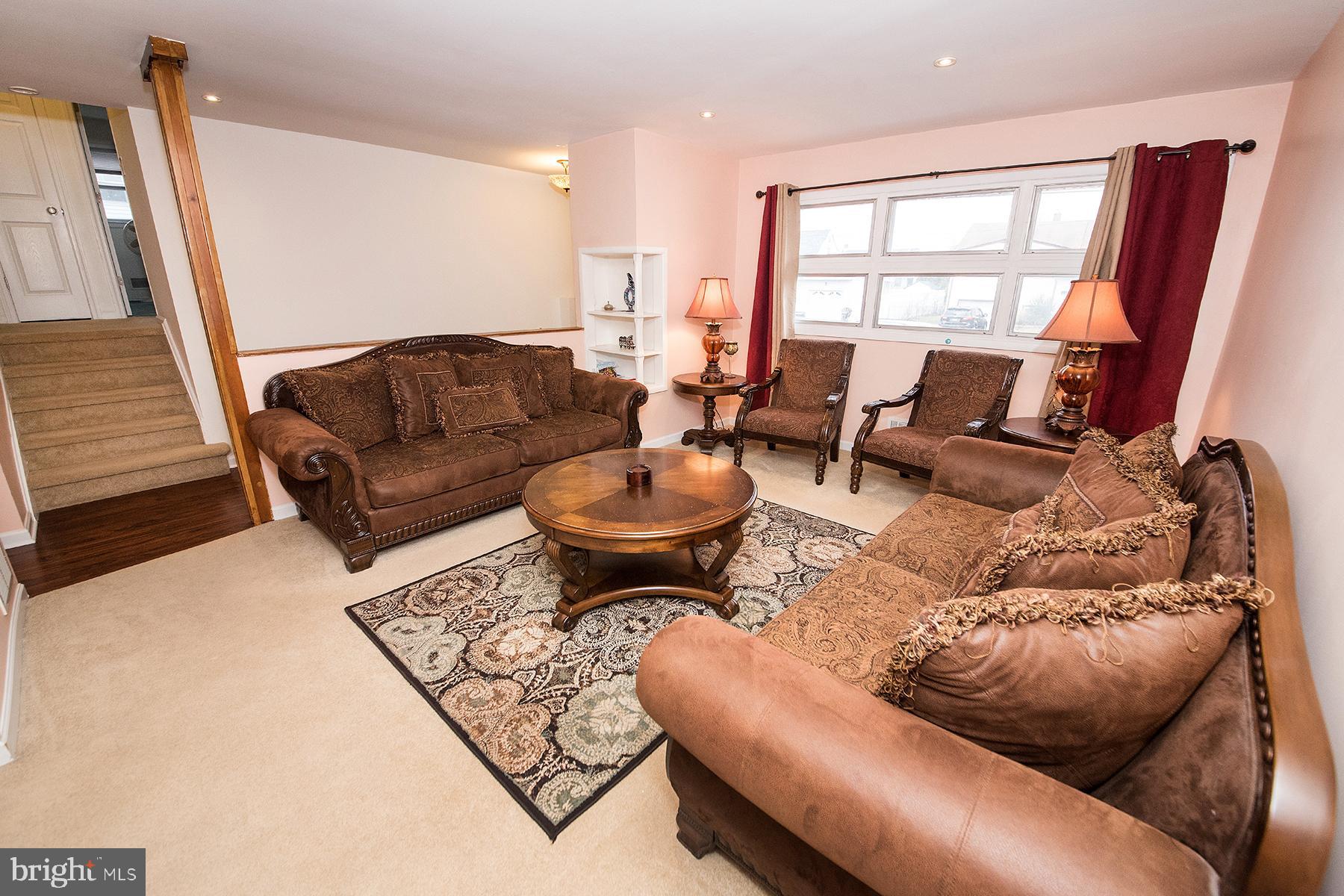 34 Amsterdam Road Hamilton, NJ 08620 - Photo 7 of 43 Gallery Image 7
