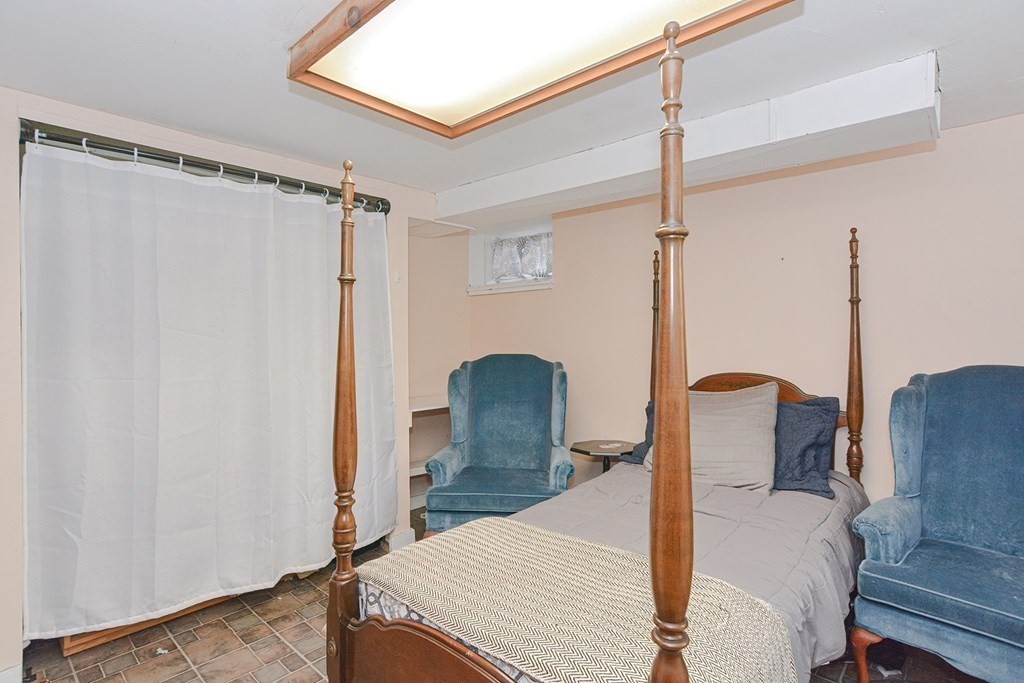 38 Spring Street Plainville, MA 02762 - Photo 17 of 23 a living room with furniture