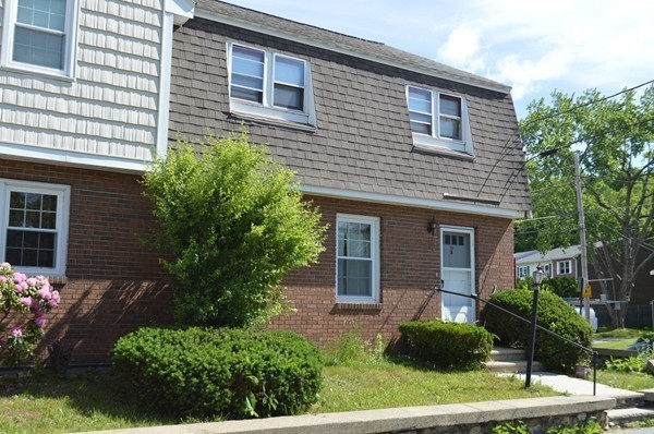 34 A Rockingham Street, Unit A Lowell, MA 01852 - Photo 1 of 22 Gallery Image 1