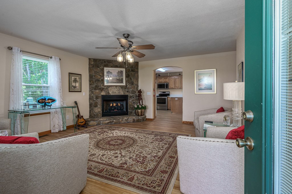 81 Trinity Drive Murphy, NC 28906 - Photo 2 of 46