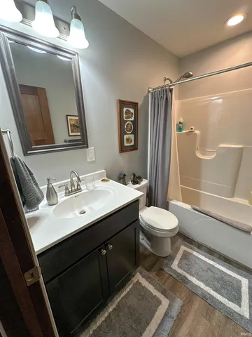 $429,500 | 2997 West 500 South, North Judson, IN 46366