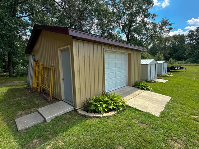 $429,500 | 2997 West 500 South, North Judson, IN 46366