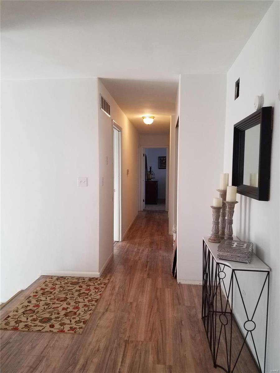 17 Fox Creek Road Belleville, IL 62223 - Photo 13 of 23 Gallery Image 13