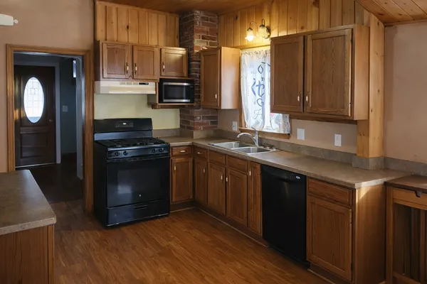 $184,900 | 529 7th Street Northwest, Willmar, MN 56201