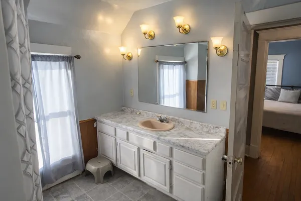 $184,900 | 529 7th Street Northwest, Willmar, MN 56201
