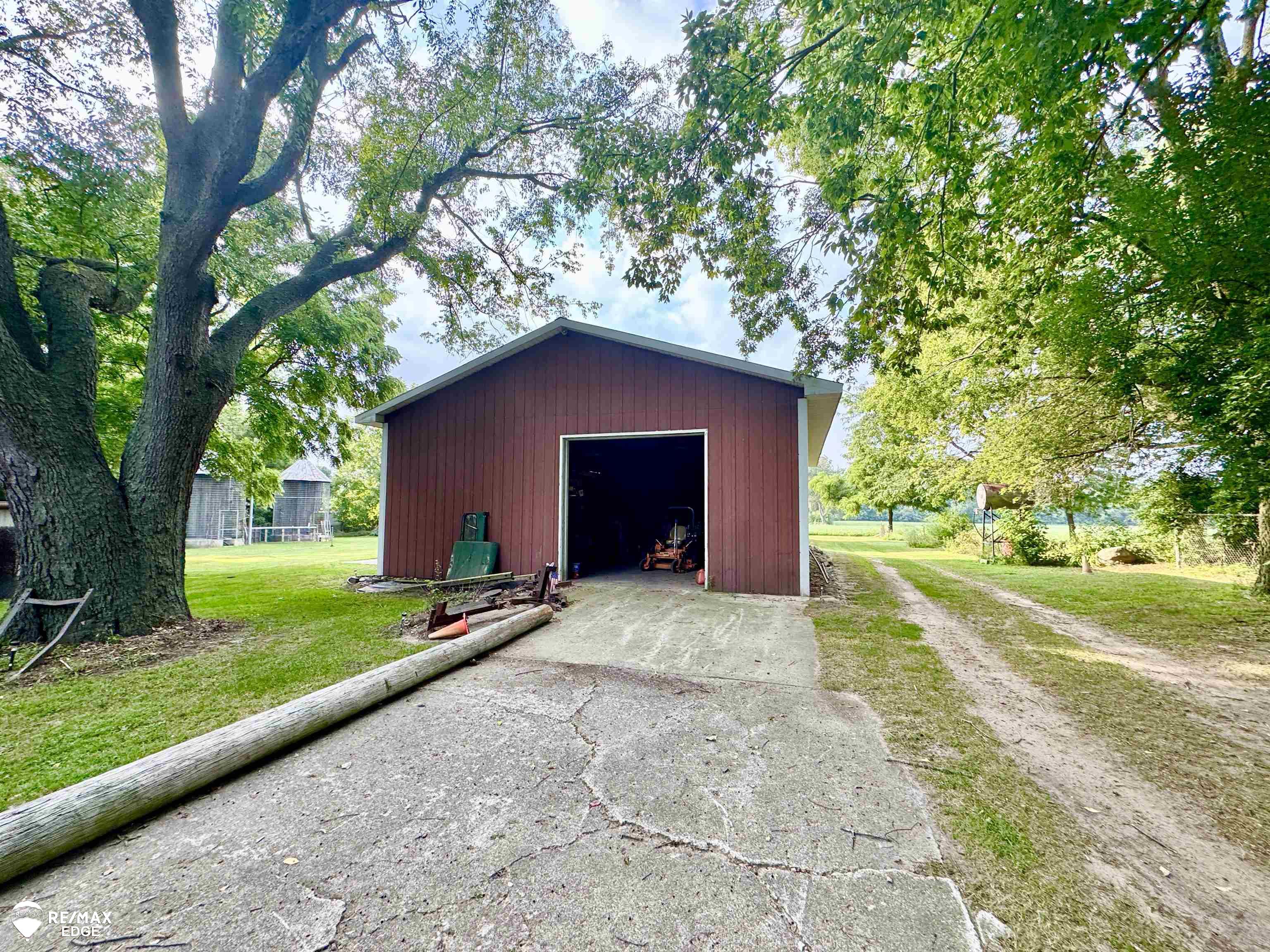 5262 East Coldwater Road Flint, MI 48506 - Photo 10 of 19