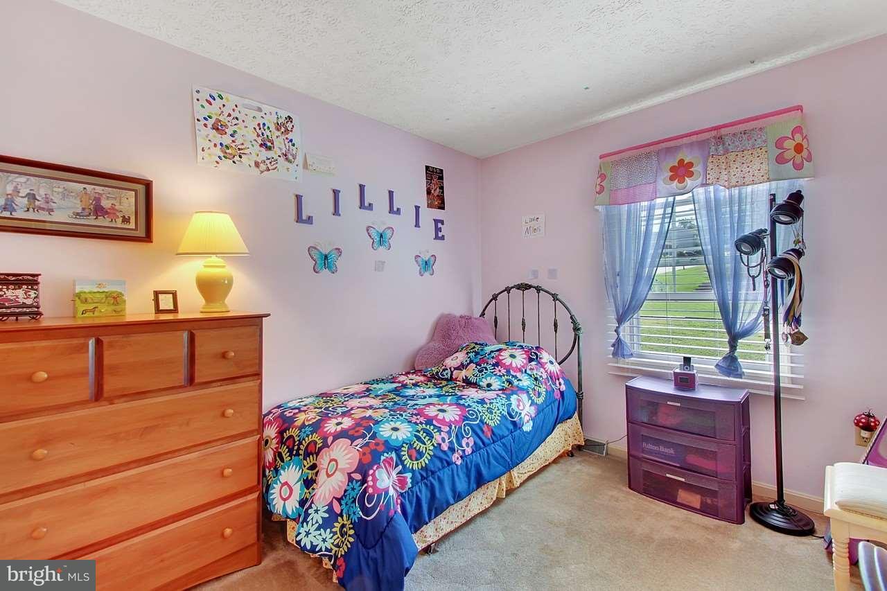 127 Lexington Road York, PA 17402 - Photo 16 of 25