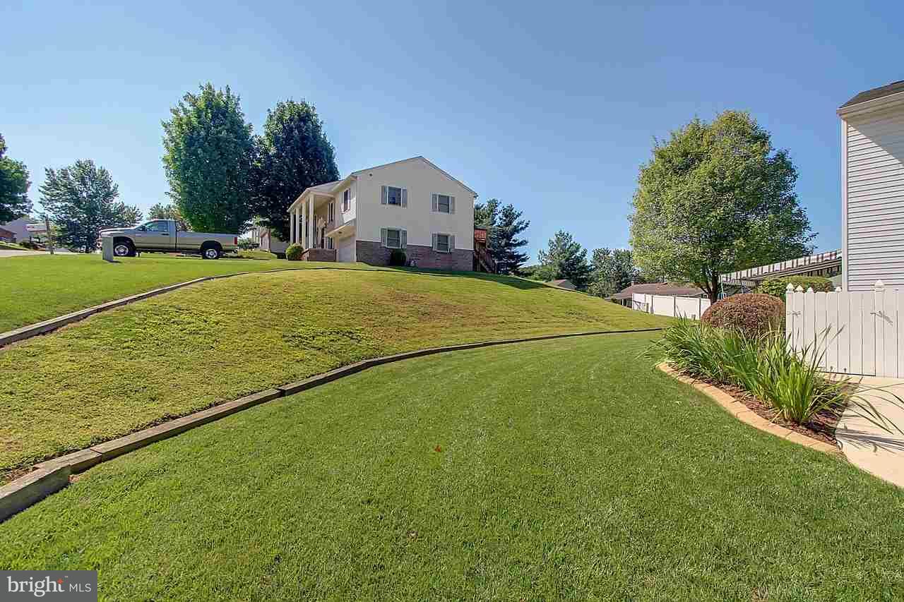 127 Lexington Road York, PA 17402 - Photo 22 of 25