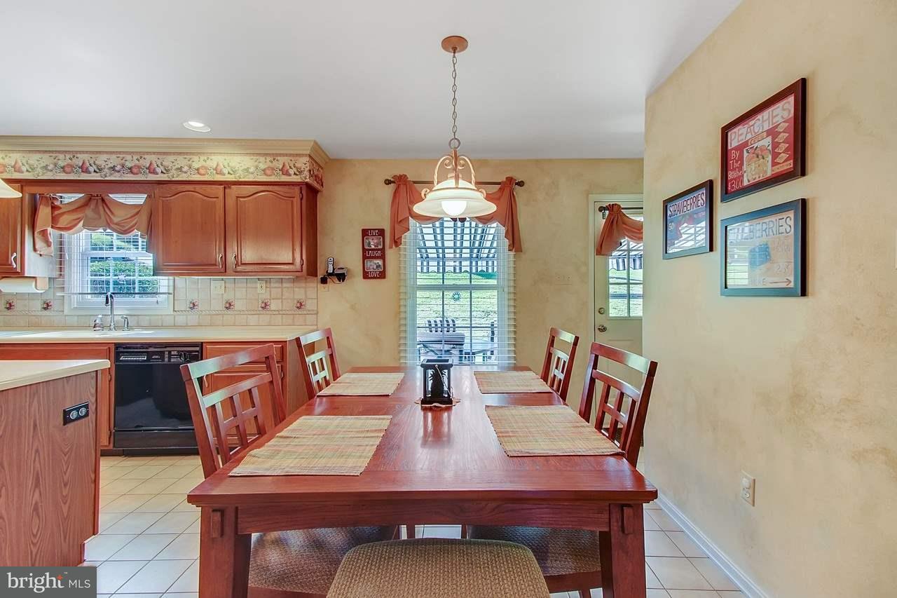 127 Lexington Road York, PA 17402 - Photo 7 of 25
