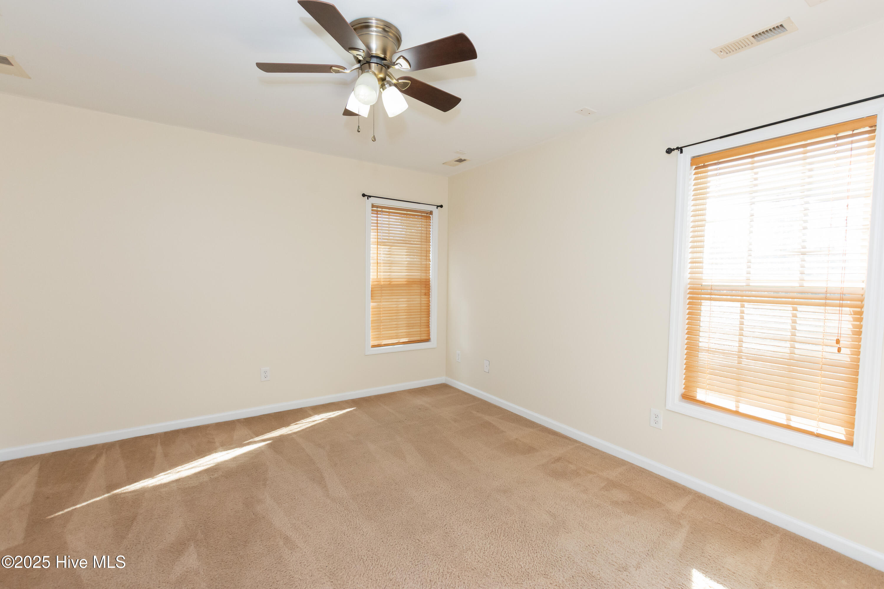 236 Petersburg Road Richlands, NC 28574 - Photo 21 of 39 236 Petersburg Rd-23