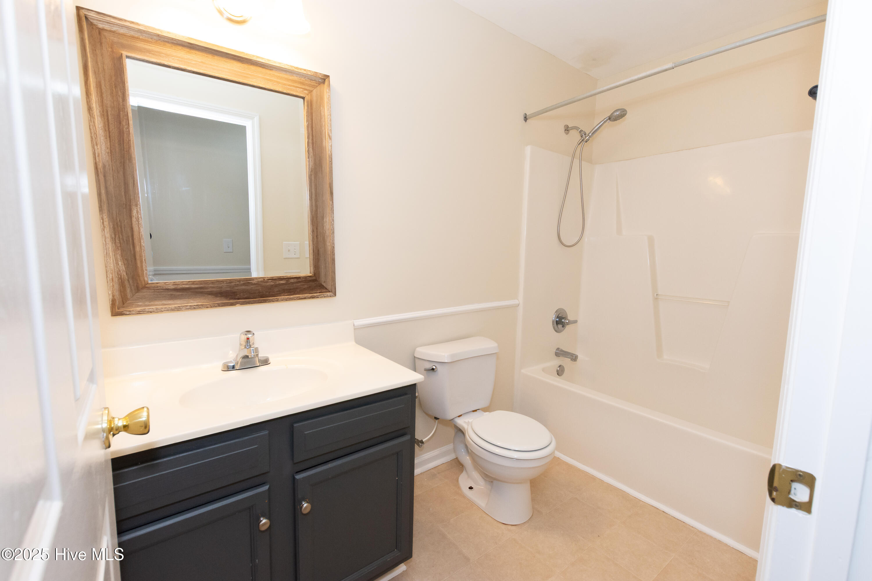 236 Petersburg Road Richlands, NC 28574 - Photo 35 of 39 Guest bathroom on 2nd floor
