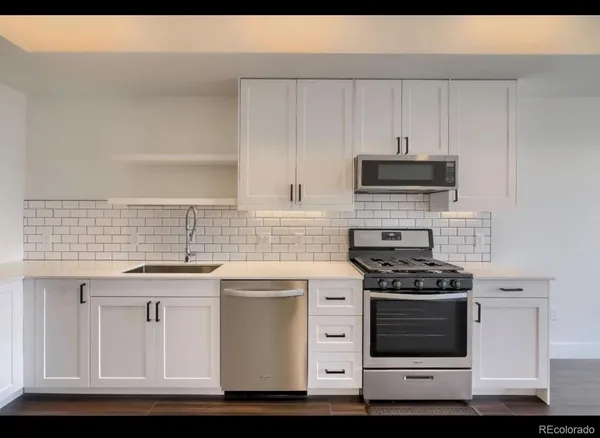 $1,800 | 2876 West 53rd Avenue, Unit 306, Denver, CO 80221