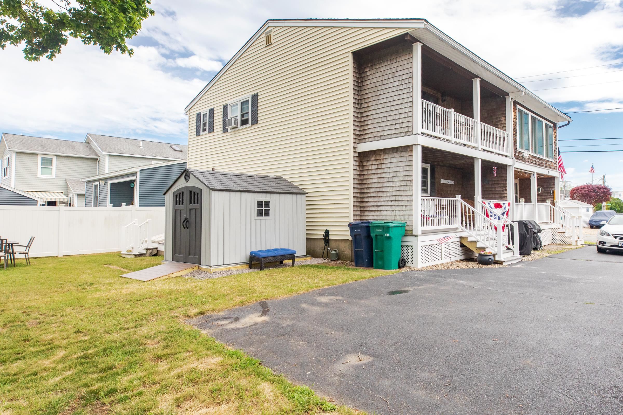 14 Fellows Avenue, Unit 2 Hampton, NH 03842 - Photo 8 of 34