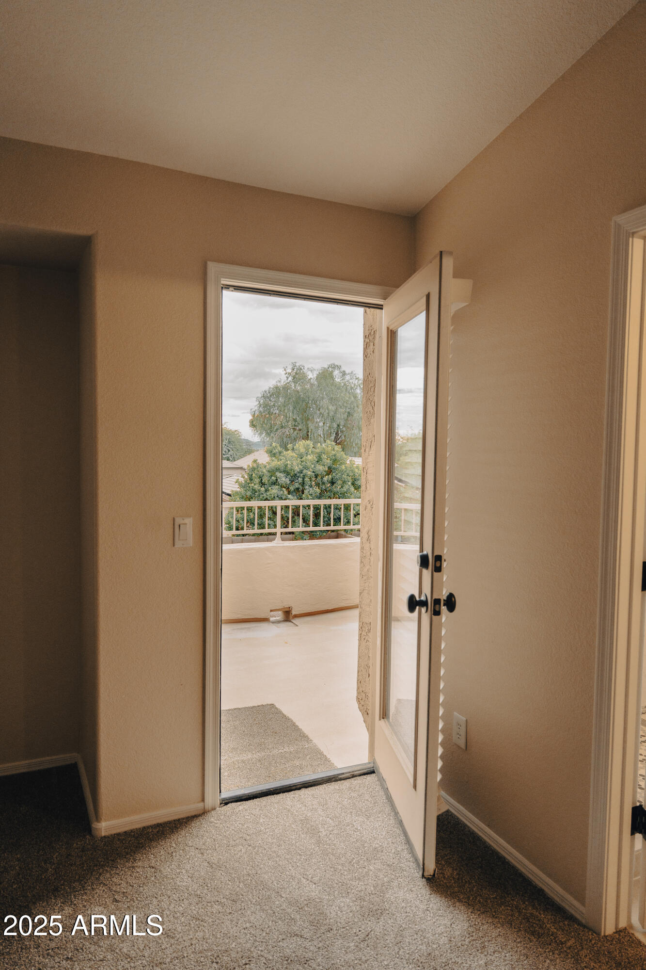 4705 East Jaeger Road Phoenix, AZ 85050 - Photo 18 of 44 a view of a room with a large window