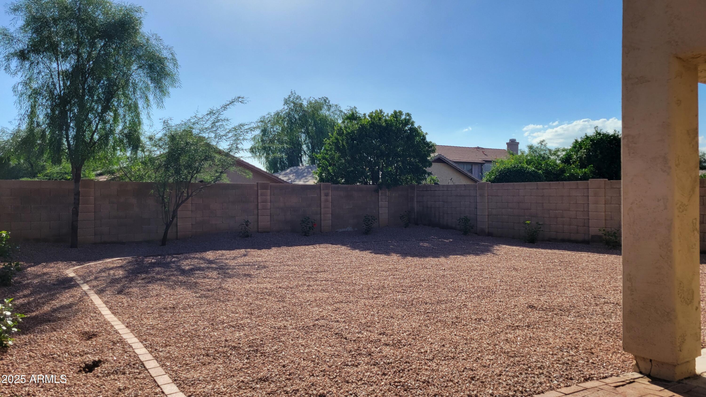 4705 East Jaeger Road Phoenix, AZ 85050 - Photo 30 of 44 a view of wooden fence