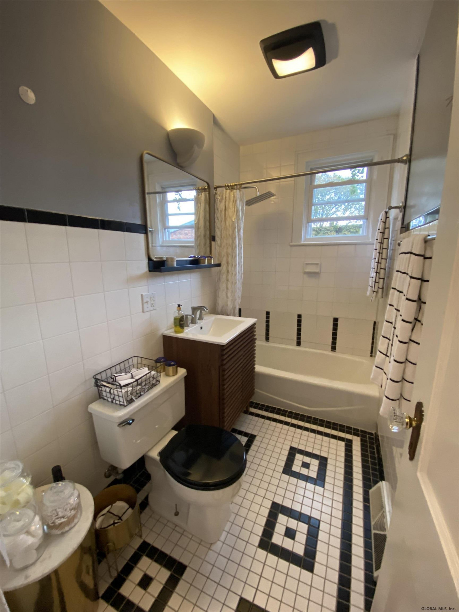 83 Spring Street Albany, NY 12210 - Photo 25 of 38 Photo 27